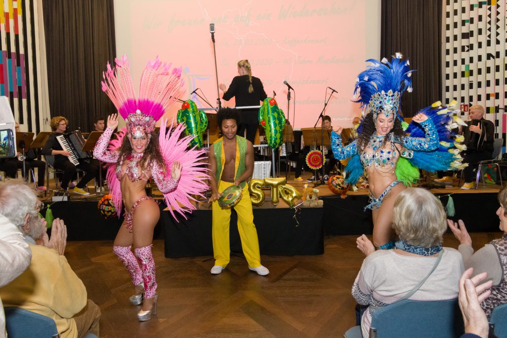 Foto Akkordeonorchester Leverkusen und Cacho Dance Crew 2019